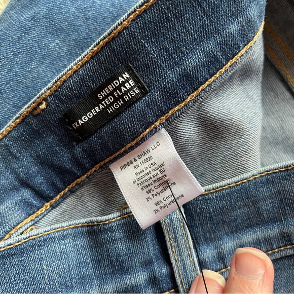 Veronica Beard Sheridan Flare Jeans - Picture 7 of 11